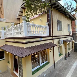 Проживание в семье Casa Flores Del Mediterraneo, Бадалона