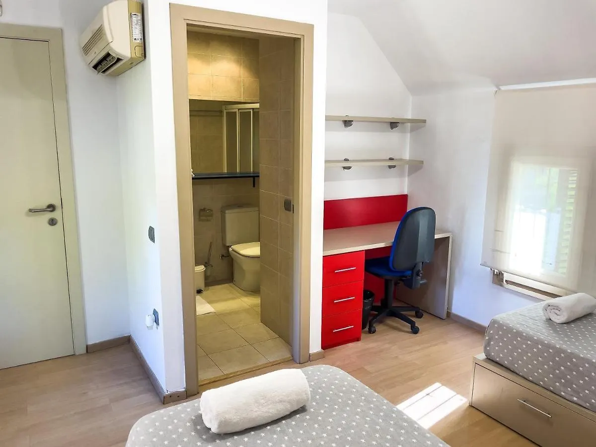 Leevin Student Barcelona Apartment