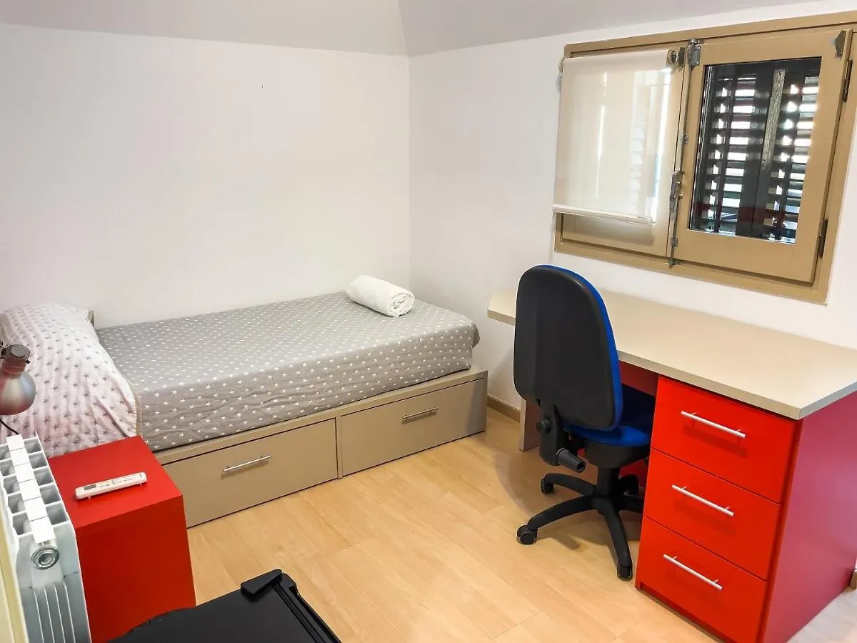 Leevin Student Barcelona Apartment